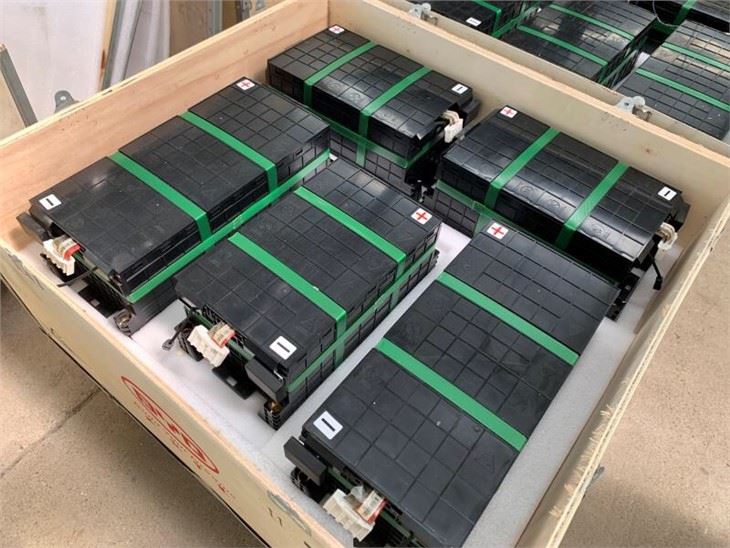 3.2V 65Ah LiFePO4 Battery Cell With Deep Cycle Rechargeable Battery