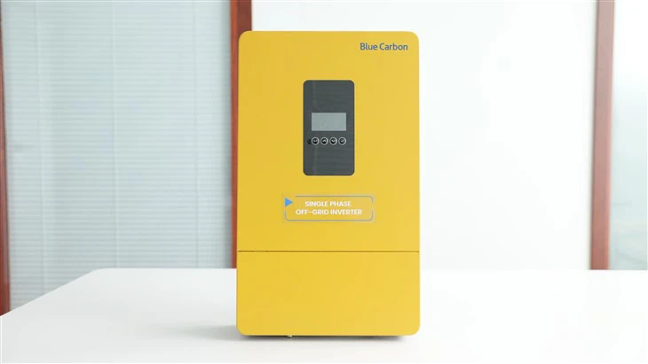 Blue Carbon Solar Wechselrichter Solar Hybrid Wechselrichter 5 kW Off-Grid Solar Power Wechselrichter für Home Use Hybrid Wechselrichter